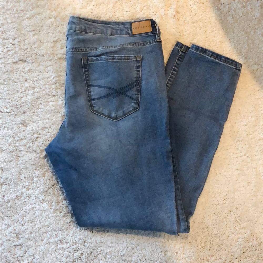 Aeropostale Light-Wash Jegging